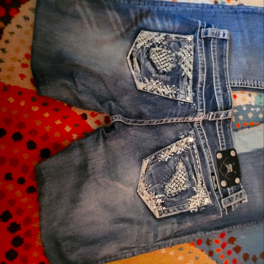 Miss me Capri size 31